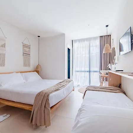 Hotel Cumeja Club & 4*