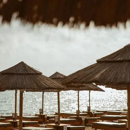 Szálloda Cumeja Club & Baia Domizia