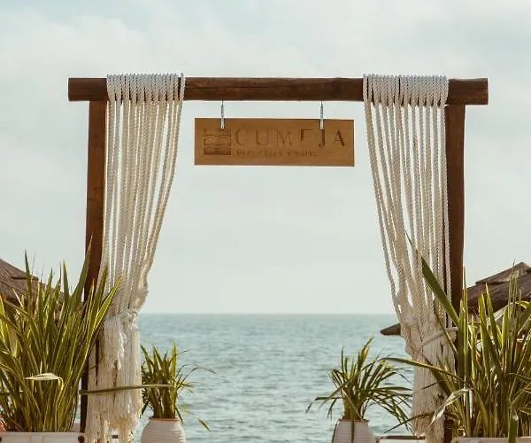 Cumeja Club & Hotel 4*