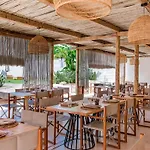 Cumeja Club & بايا دوميزيا