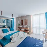 Cumeja Club & 4*