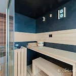 Cumeja Club & 4*