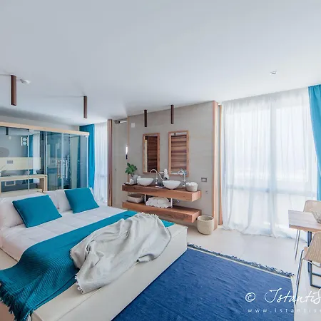 Cumeja Club & 4*