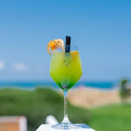 Hotell Cumeja Club &