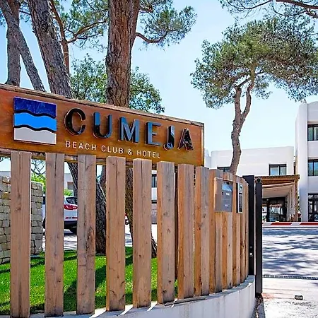 Hotel Cumeja Club &