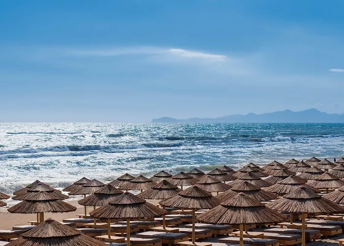 Hotell Cumeja Club & 4*