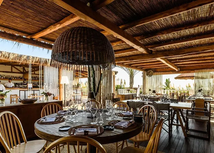 Hotell Cumeja Club &