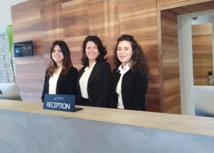 Hotell Cumeja Club &