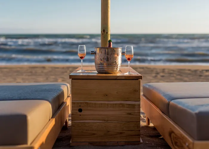 Cumeja Club & Hotell Baia Domizia